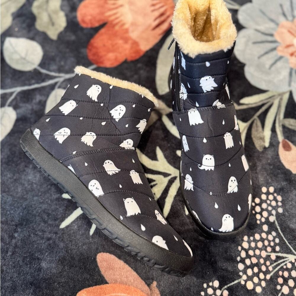 NWOT Rogue + Wolf Ghost Boots Men’s Size 12 Black Cream Halloween Cozy Slip-On